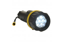 PA60 7 LED gumi zseblámpa sárga / fekete
PWTPA60YBR PA60 7 LED gumi zseblámpa sárga / fekete
PWTPA60YBR
Új L.E.D technológiával készült praktikus és sokoldalú zseblámpa modell. Gumírozott felülete könnyen kezelhetővé teszi. CE minősítés.Kisker doboz .Csuklópánt.Gumi bevonat.Klasszikus ergonómikus dizájn modern LED technológia felhasználásával..2 db D elemmel együtt.31 lumen fényerő.Működési idő 8 óra.Ütés és vízálló.Gumírozott markolat