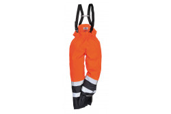 S782 Hi-Vis Multi-Protection nadrág narancs / tengerész
PWTS782ONRL S782 Hi-Vis Multi-Protection nadrág narancs / tengerész
PWTS782ONRL
MultiProtection bélelt vízálló nadrág mely többféle kockázat ellen biztosít védelmet. Kényelmes gumírozott derék gyorskioldós kialakítás. A kabáttal együtt viselendő a tejes körű védelemért. Antisztatikus.Lélegző tulajdonságok.Ragasztott varrás .CE minősítés.Teljesen gumírozott derék.Lángmentes láthatósági szalagok.Zippzáros bokák.Multipack.FR pamut béléssel.Gyorskioldó csat.Hátsó védő derékkialakítás.Megfelel a GO/RT 3279 vasúti szabványnak.Kontraszt szín.Lángálló kezelt vízálló alapanyag.Állítható pántok strapabíró zárocsattal